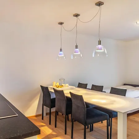 Haus Excelsior 30 아파트 *